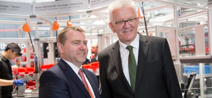 Politiker aus Baden-Württemberg begeistert von SEW-EURODRIVE auf der Hannover Messe