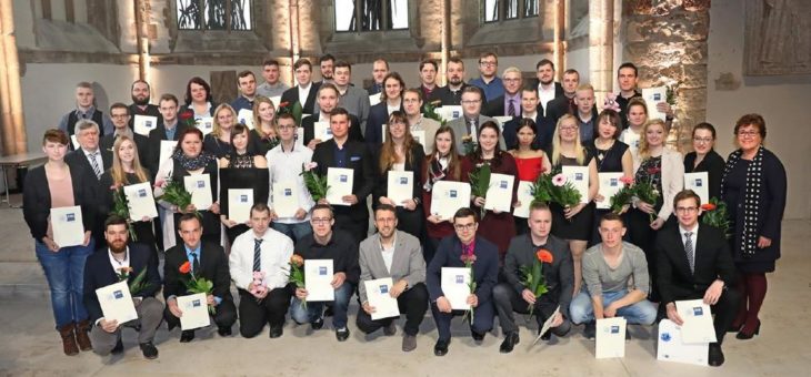 IHK Magdeburg ehrt die berufsbesten Azubis und vergibt Bildungspreise 2017