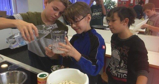 Aktion Pflanzenpower: Gesundes Essen in der Mittelschule Bergkirchen