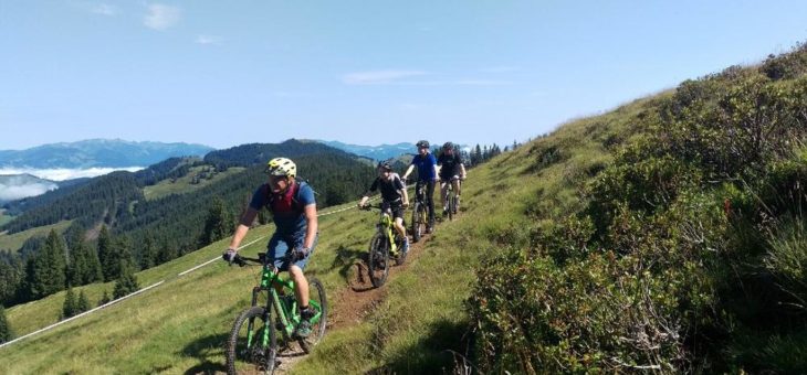 Erst E-Biken, dann Hiken: Neue geführte Tour in der Wildschönau