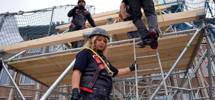 Immer häufiger ist auch im Dachdeckerhandwerk jeden Tag Girls’Day