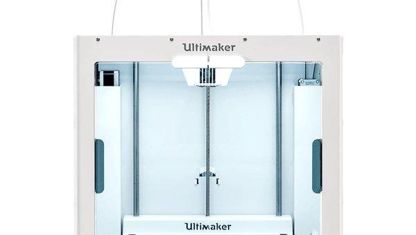 B+B rüstet auf – neuer 3D-Drucker in Betrieb genommen