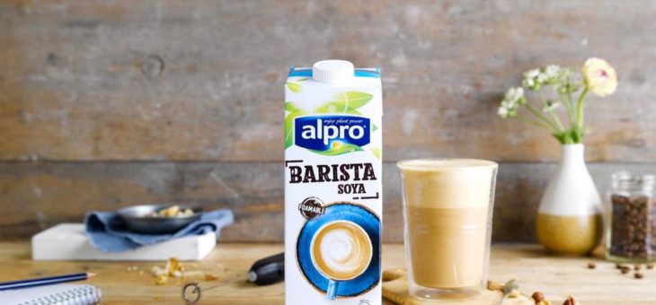 Schöner schäumen – mit dem Alpro® BARISTA Sojadrink