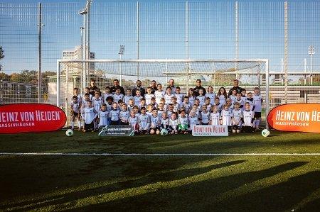 Heinz von Heiden-Tag bei der 96-Fußballschule unter dem Motto „Massiv gegen Mobbing“ in der 96-Akademie