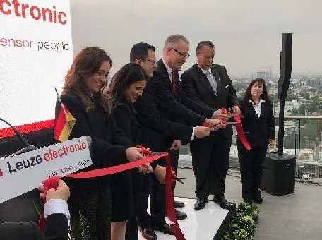 Feierliche Einweihung von Leuze electronic in Mexiko