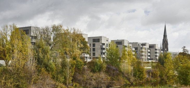 Grünes Wohnen am Fluss und nahe der Stadt