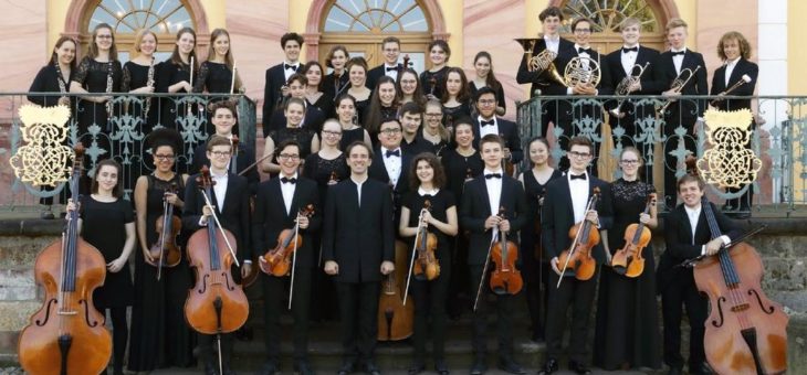 Ein Schuljahr klingt aus: Das Musikgymnasium Schloss Belvedere lädt zum Sommerkonzert mit Chor, Orchester und Kammermusik