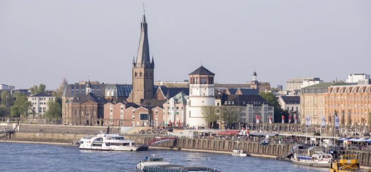 Schlossturm am Rhein renoviert