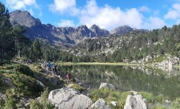 Abenteuer trifft Komfort: Trekking und Bergwandern im Wikinger-Style