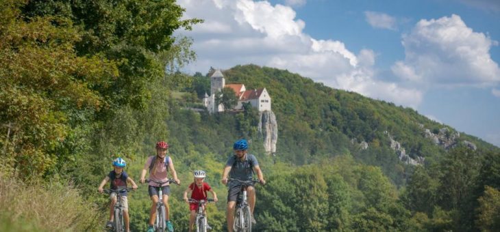 Auf dem Altmühltal-Radweg dem Alltag davonradeln