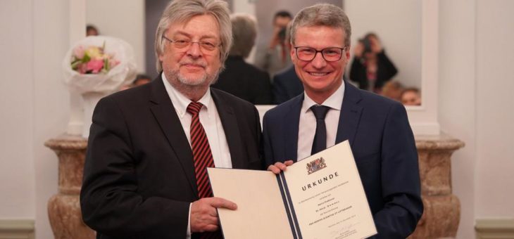 Prof. Horst Domdey erhält Auszeichnung „Pro meritis scientiae et litterarum“ für die Vermittlung zwischen Wissenschaft und Wirtschaft