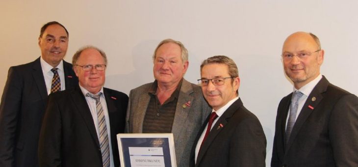 Handwerkskammer zeichnet Fleischermeister Bertold Disch aus