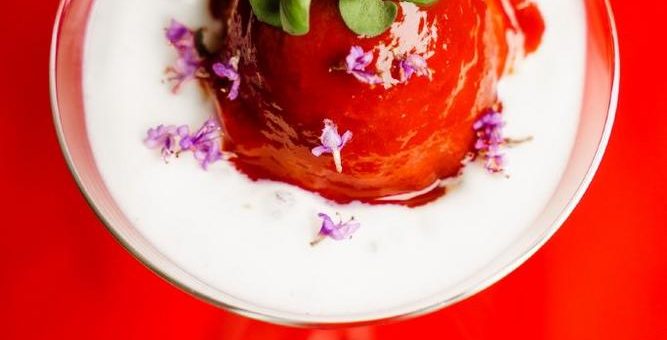 Gemüse im Dessert: süß-fruchtiges Tomatensorbet à la Caprese