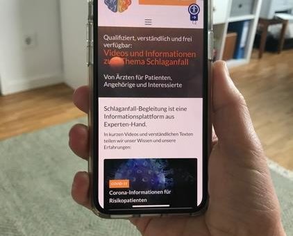 Wie Schlaganfall-Patienten digital über die Erkrankung informiert werden