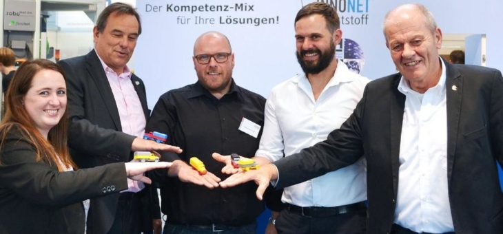 INNONET Kunststoff feiert 100stes Mitglied auf der Moulding Expo