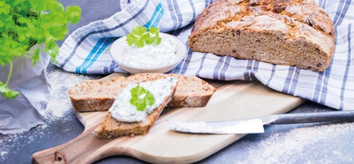 Knolliges Backwerk: Brot und Brotaufstrich aus Kartoffeln