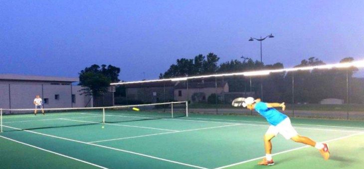 TWEENER – Das Neues blendfreie LED-Licht für Outdoor Tennisplatz-Beleuchtung