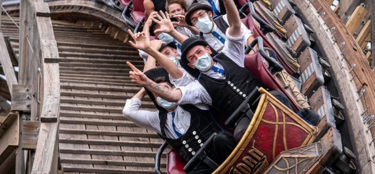 Traditionelle Handwerksgesellen im Europa-Park