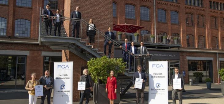 FCA Germany zeichnet die ersten Handelspartner für exzellentes Kundenerlebnis mit dem „Customer First Award for Excellence“ aus