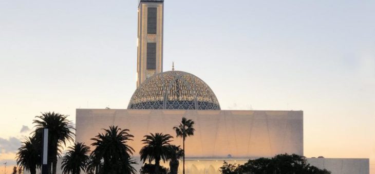 Ein Minarett aus Deutschland: Drittgrößte Moschee der Welt in Algier öffnet erstmals ihre Türen für öffentliches Freitagsgebet