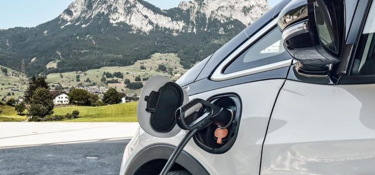 Ecocoach präsentiert herstelleroffenes E-Mobility-Lastmanagement für Wohngebäude und Unternehmen