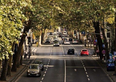 Geotab und „Together for Safer Roads“ starten Challenge für mehr Sicherheit im Straßenverkehr