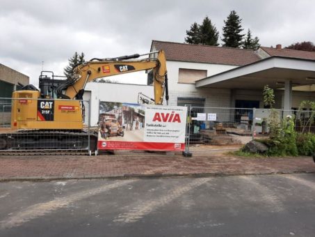 Oest setzt mit weiterer AVIA Themen-Tankstelle neue Akzente