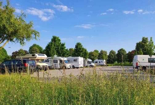 Grünes Licht für Wohnmobile: KasselCamping eröffnet Stellplatz an der Fulda