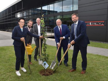 Landesumweltminister Olaf Lies zu Gesprächen bei Stiebel Eltron