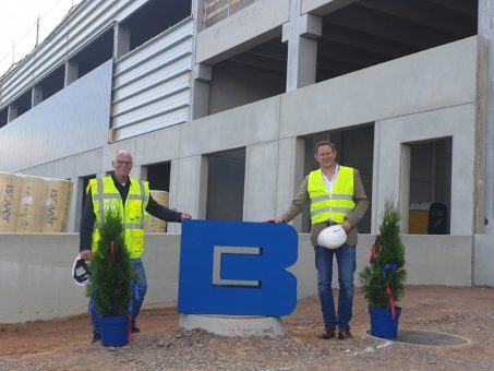 Topping-out ceremony for the new business site at Niederaula