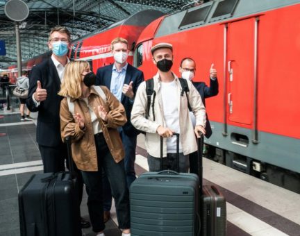 Die große Deutschland-Reise mit Bus und Bahn:  Influencer-Aktion macht Lust auf Entdeckungstouren