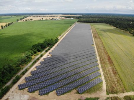 Stadt Möckern (Sachsen-Anhalt) nutzt Chancen durch Solarkraft und befreit Flächen von militärischen Altlasten