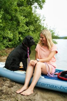 Auf den „See-Hund“ gekommen – Stand Up Paddeln mit Vierbeinern