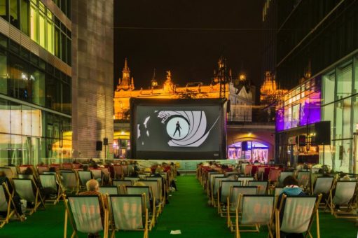 9. Open Air Sommerkino im Kranzler Eck Berlin: 14 Blockbuster und Filmklassiker an 14 Abenden