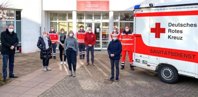 Landrat Seefeldt besucht Impftermin im Pro Seniore in Bad Bergzabern