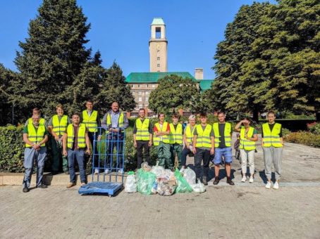 Säckeweise Dreck ‒ Cleanup am Havelufer von Spandau Arcaden und Bezirksamt Spandau macht richtig sauber