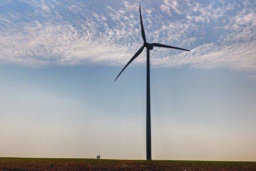 Mehr Windenergie liegt im „öffentlichen Interesse“: Rechtsgutachten zeigt: Ausbau der Windkraft an Land kann deutlich erleichtert werden