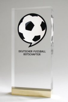 FC Bayern München gewinnt Ehrenpreis 2021 des Deutscher Fußball Botschafter e.V.