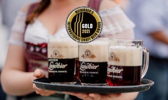 Goldmedaille für Aktien Landbier Fränkisch Dunkel von der Bayreuther Bierbrauerei