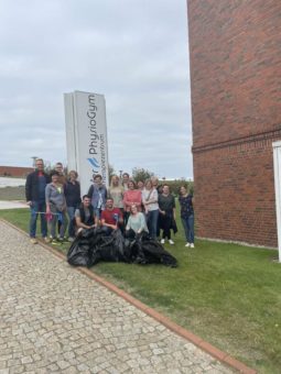 Das Dr. Becker PhysioGym Norddeich organisierte Cleanup-Aktion