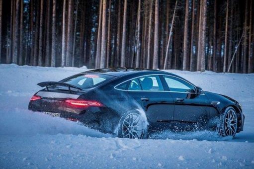 Pirelli: Sicher und ohne Buẞgeld durch den Winter