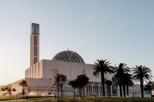 Große Moschee Algier von KSP Engel: Drittgrößte Moschee der Welt gewinnt „International Architecture Award 2021“