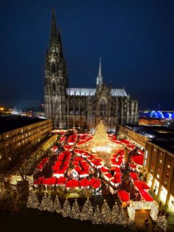 Der Weihnachtsmarkt am Kölner Dom steht vor der Tür!