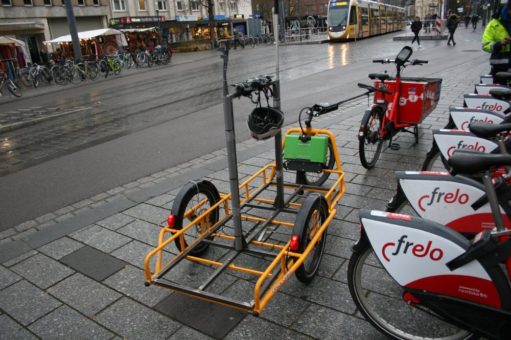 Bundesweite Premiere: Frelo-Leihräder werden per Fahrradtransporter umverteilt