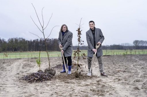 Miele stiftet 1.300 Bäume – für ein besseres Stadtklima und mehr Artenvielfalt in Gütersloh