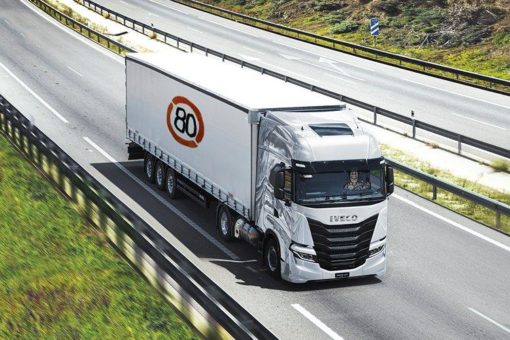 „Zeit für Veränderung – Zeit, am Leben zu bleiben“ – IVECO engagiert sich für die Initiative „Hellwach mit 80 km/h“