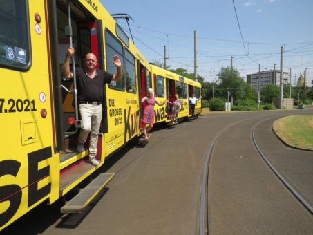 Man kann sich in der Bahn und in Kunst verlieben