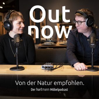 „Wollen ein Kreativtreiber der Möbelindustrie sein.“ – Hartmann Möbelwerke starten Podcast.