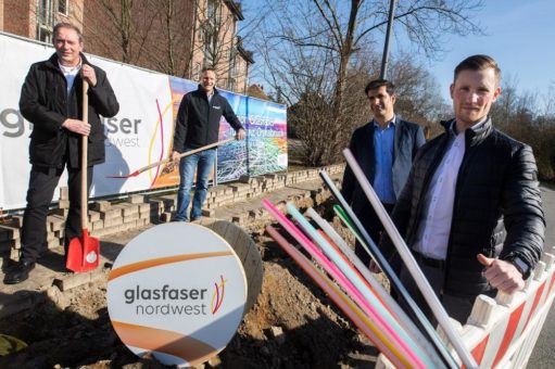 Spatenstich für die Mission Glasraser