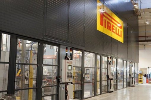 Startschuss für die Produktion von Fahrradreifen im Pirelli Werk in Bollate, Italien